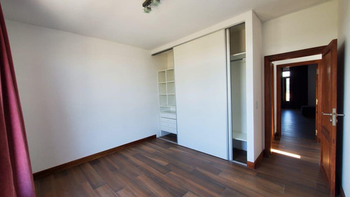 Imagen 21 de 30 de Venta Casa 5 Ambientes Con Piscina En Barrio El Golf - Nordelta.