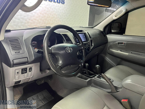 Toyota Hilux CD SRV D4-D 4x4 3.0 TDI Diesel Aut