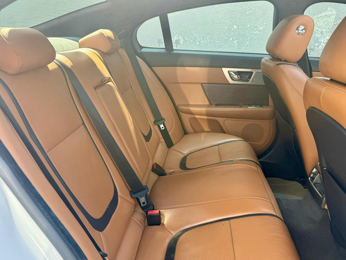 Jaguar XF 3.0 4p Luxury V6 /t At