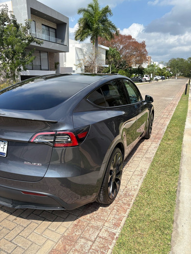 Tesla Model Y Performance Dual Motor