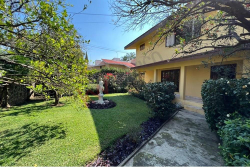 Excelente Casa A Dos Cuadras Del Colegio Americano, Teopanzolco Y Av San Diego