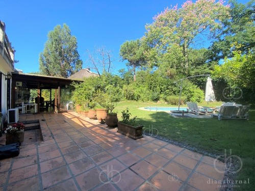 Imagen 3 de 23 de Cabaña Con Piscina En Pinares, Punta Del Este