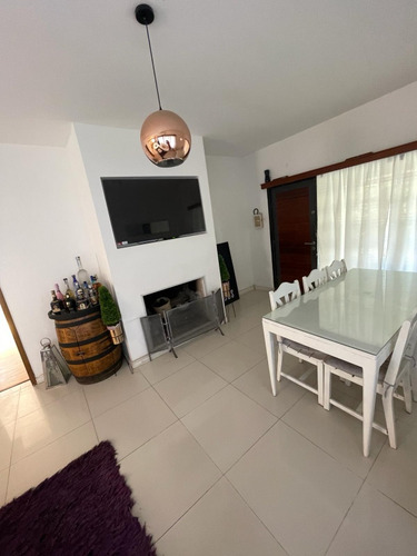 Casa En Floresta