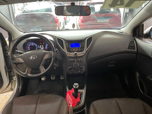 Hyundai HB20X 1.6 Style Flex 5p