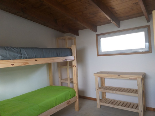 Imagen 2 de 14 de Cabañas En El Bolsón, Río Negro, Con Amplio Espacio Verde Y Hermosa Vista
