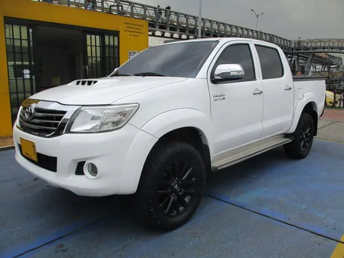 Toyota Hilux Srv 4x4 3000cc At Aa