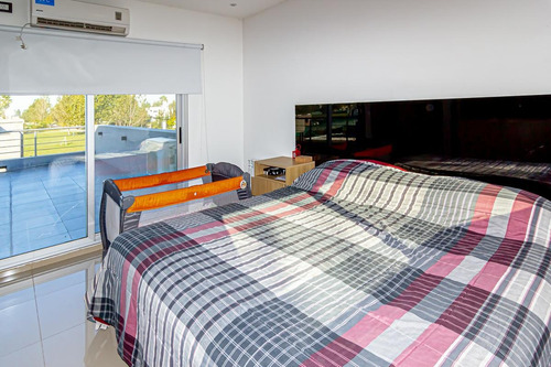 Imagen 13 de 23 de Vendo Puerto Roldan Casa A Estrenar Permuto % 100 Por Autos De Alta Gama