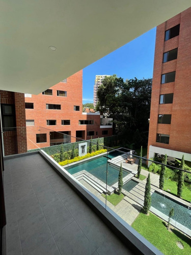 Imagen 19 de 25 de Lujoso Apartamento De 4 Habs En Venta En Zona 14