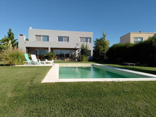 Imagen 5 de 26 de Hermosa Casa Al Agua En San Matias