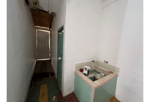 Casa Para La Venta, Ideal Para Construir Un Nuevo Proyecto.