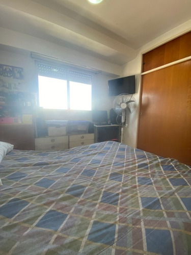 Imagen 6 de 12 de Departamento Con Balcon Al Frente - Moron Centro