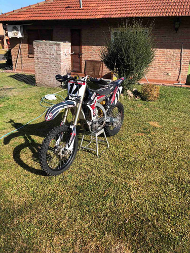 Imagen 5 de 5 de Yamaha Yzf 450