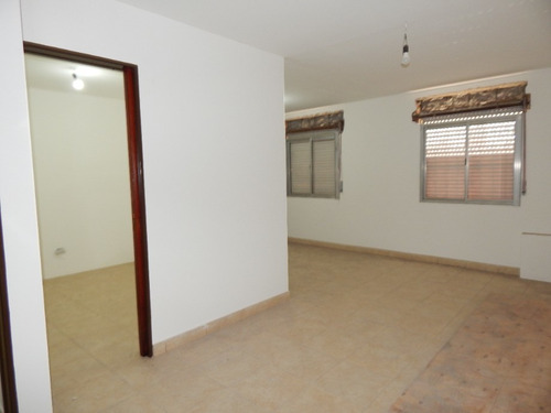 Imagen 2 de 14 de Vivienda En Blocks En Venta En Quilmes Oeste