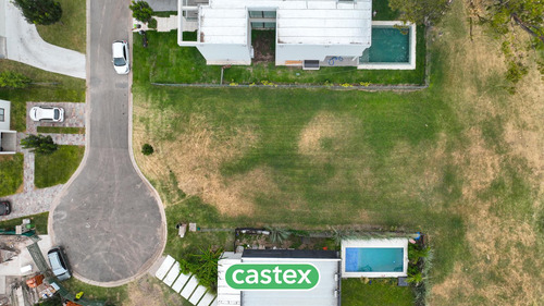 Terreno En Venta En Lagonn Pilar
