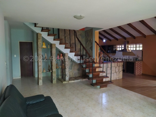 Imagen 10 de 30 de Casa Venta Zona Norte Seguridad Palmarito Maracay Nb