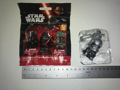 Yoda Wicket Vader R2d2 C3po Chewy Bb8 Phasma Colgante Pares (Usado)