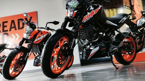 Imagen 5 de 25 de Ktm Duke 200 Blanca 0km 2023 Automoto Lanús