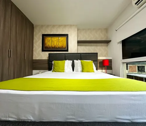 Se Vende Hermoso Apartaestudio En La Flora, En 3 Piso Con Ascensor Para Rentas Cortas O De Larga Estancia Totalmente Amoblado En Cali-valle Del Cauca