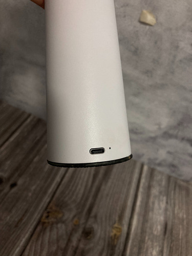Lampara Velador Luz Led Usb Recargable Metal Tactil Deco Estructura Blanco Pantalla