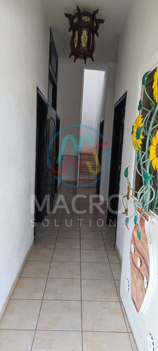 Casa En Renta En Fracc. Citlalin Con Amplio Jardín, Alberca Y Palapa