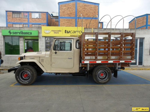 Imagen 4 de 25 de Toyota Land Cruiser Estacas