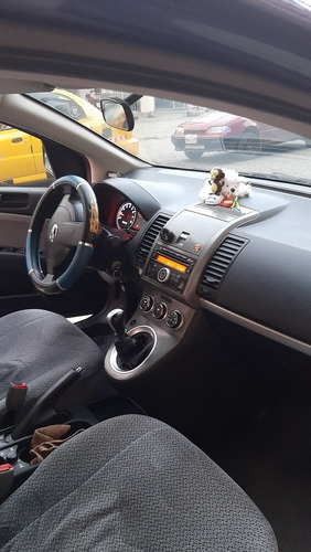 Imagen 4 de 8 de Nissan Sport 2.0 Sport 2.0