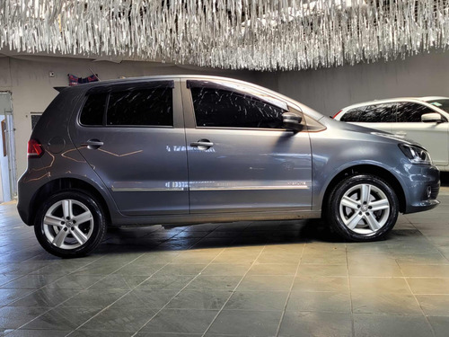 Volkswagen Fox 1.6 16v Msi Highline Total Flex I-motion 5p