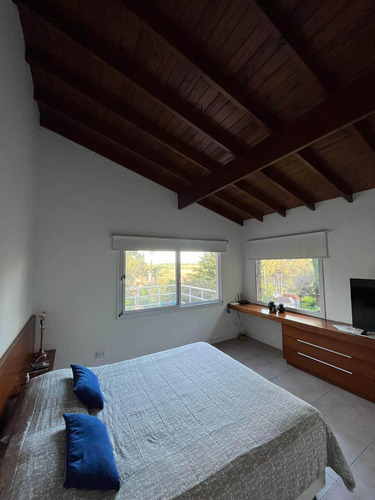 Casa En Venta - 3 Dormitorios 2 Baños - 605mts2 - Sierra De Los Padres