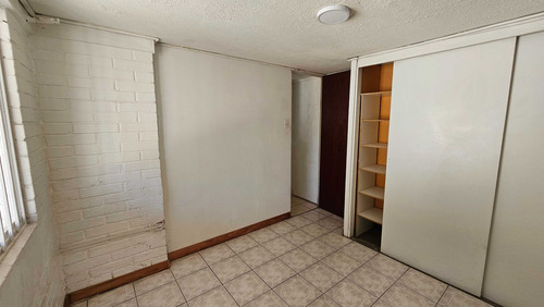 Casa Esquina En Venta, Buen Barrio. (79951)