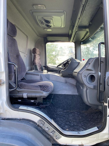 Scania P94 310