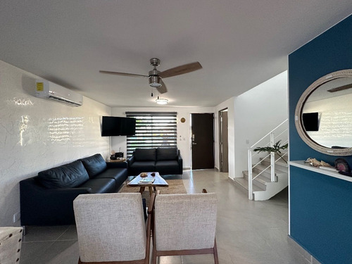 Casa Finamente Amueblada Y Equipada En Zona Diamante Cercad E La Playa