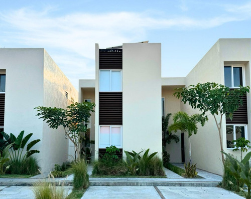 Casa En Renta Amueblada En Veracruz Con Hab En P. B Fracc. Rincón Del Conchal.