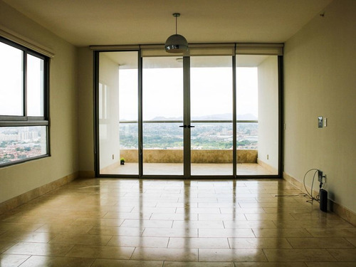 Venta De Apartamento En Ph Greenview, Santa María 21-3332gg