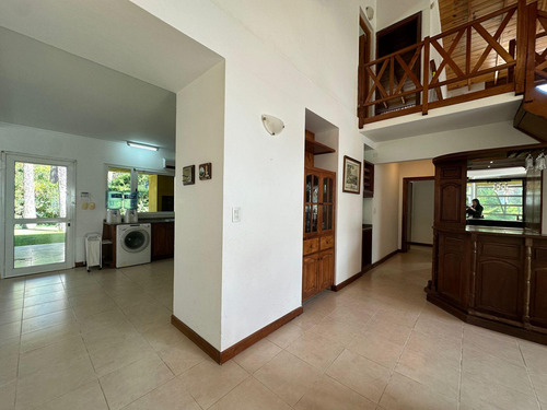 Casa En Venta 4 Dormitorios En Pinamar Norte, Oportunidad, Bosque