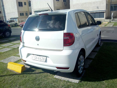 Volkswagen Fox 1.0 Vht Trend Total Flex 5p 2012