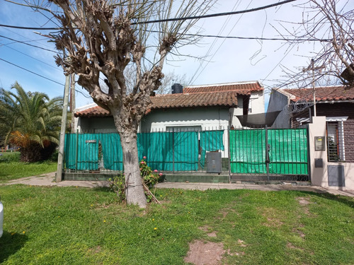 Casa Con Departamento Independiente En Venta, La Plata 29 Y 72