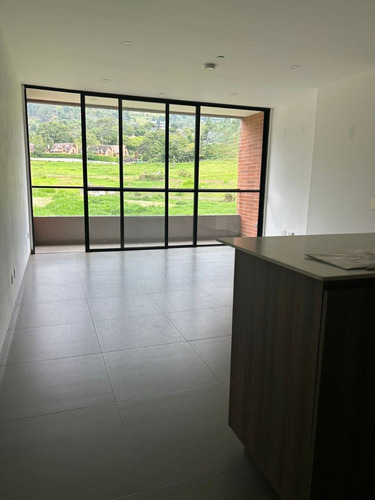 Epic - Apartamento En Venta En Loma Del Escobero, Envigado. A Pocos Metros Del Centro Comercial City Plaza