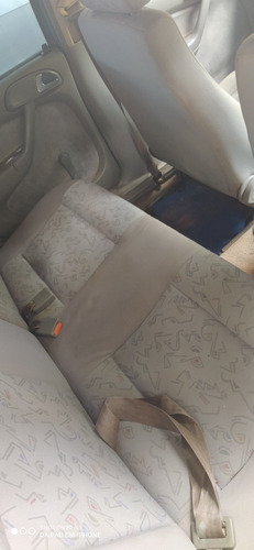 Volkswagen Gol 2000 1.0 16v 5p