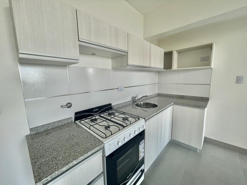 Venta Departamento Un Dormitorio Con Balcón  - Echesortu