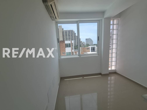 Imagen 19 de 30 de Town House En Urbanizacion Dumar Country Club, Conj. Resd. Villas Del Mar