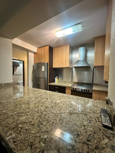 Apartamento En Alquiler, Urb. San Isidro. Ag7856