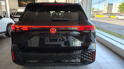 Volkswagen Tiguan 1.4 Tsi R-Line Dsg