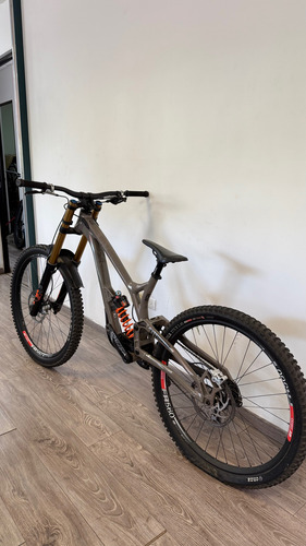 Bicicleta De Montaña Commencal Supreme V4 Café 17 " (Usado)