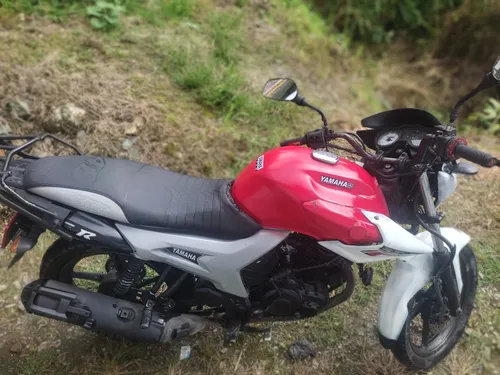 Szr-150 Año2014 Tarjeta,placa Y Soat Nuevo