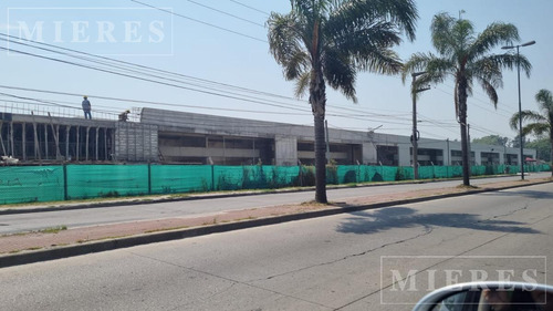 Imagen 2 de 10 de Local En Venta De 60 M2 En Altos Del Encuentro - Benavidez