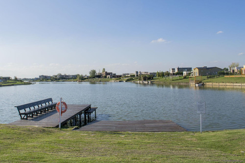 Terreno En Venta En San Sebastián Área 7, A La Laguna