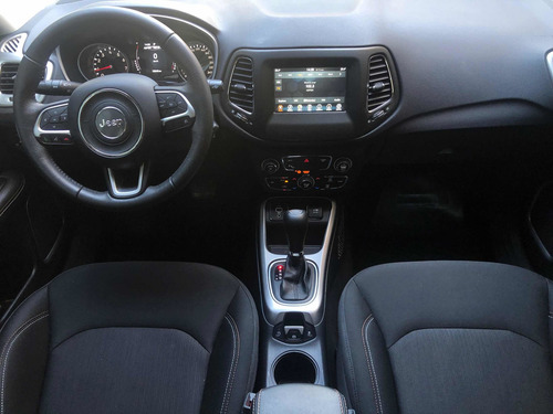 Jeep Compass 2.4 Sport At6