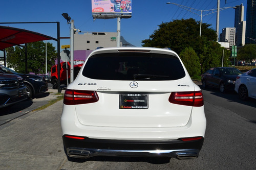 Imagen 4 de 7 de Mercedes Benz Glc 300 Sport Off Road 2019
