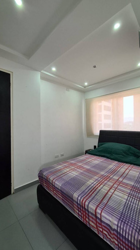 Imagen 6 de 14 de Re/max. Iris Hernandez. Vende Apartamento (73m2). La Trigaleña. Valencia. Codigo 141279