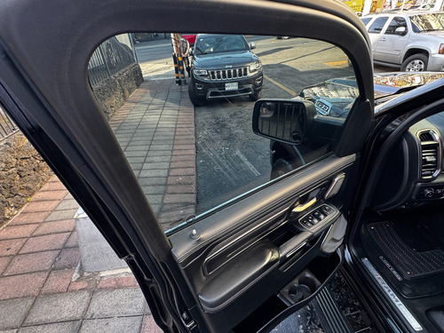 RAM Ram 5.7 Hemi Sport Black Package 4x4 At